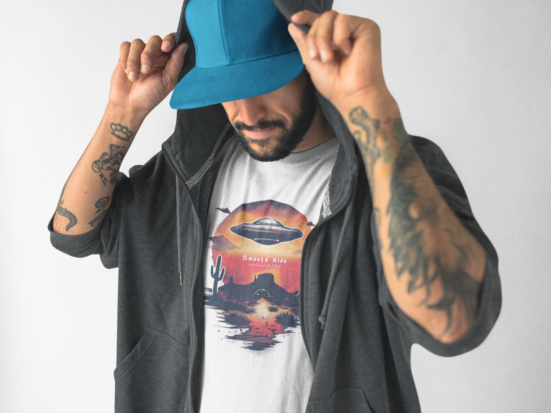 Camiseta Manga Curta Unisex UFO Por do Sol Deserto - Smooth Ride