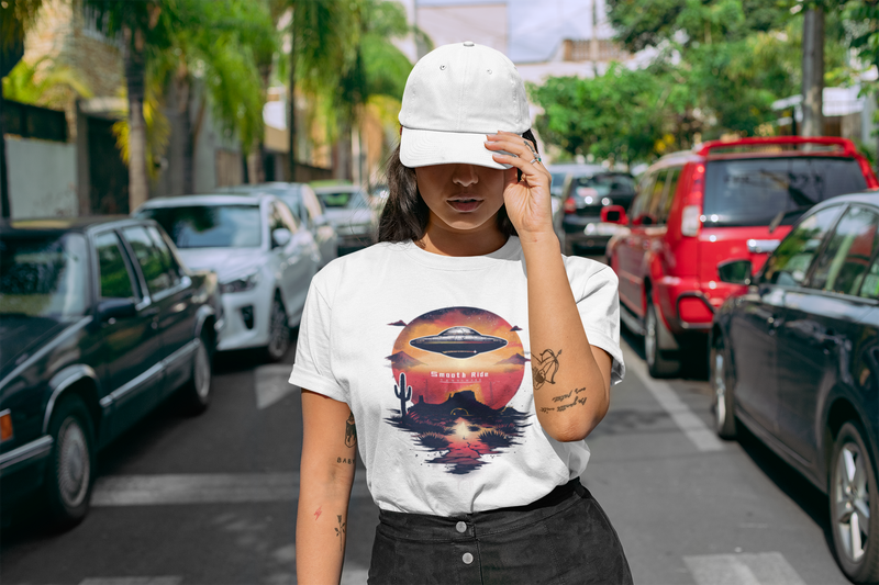 Camiseta Manga Curta Unisex UFO Por do Sol Deserto - Smooth Ride