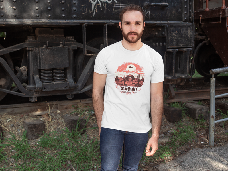 Camiseta Manga Curta Unisex UFO Sol e Portal Deserto - Smooth Ride