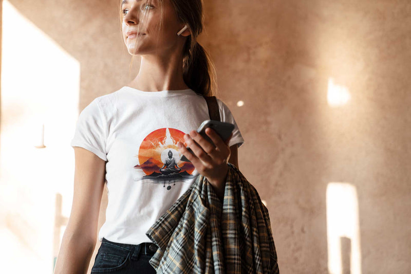 Camiseta Manga Curta Feminina Estátua Buda Meditando