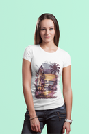Camiseta Manga Curta Feminina Por do Sol Praia Surfista
